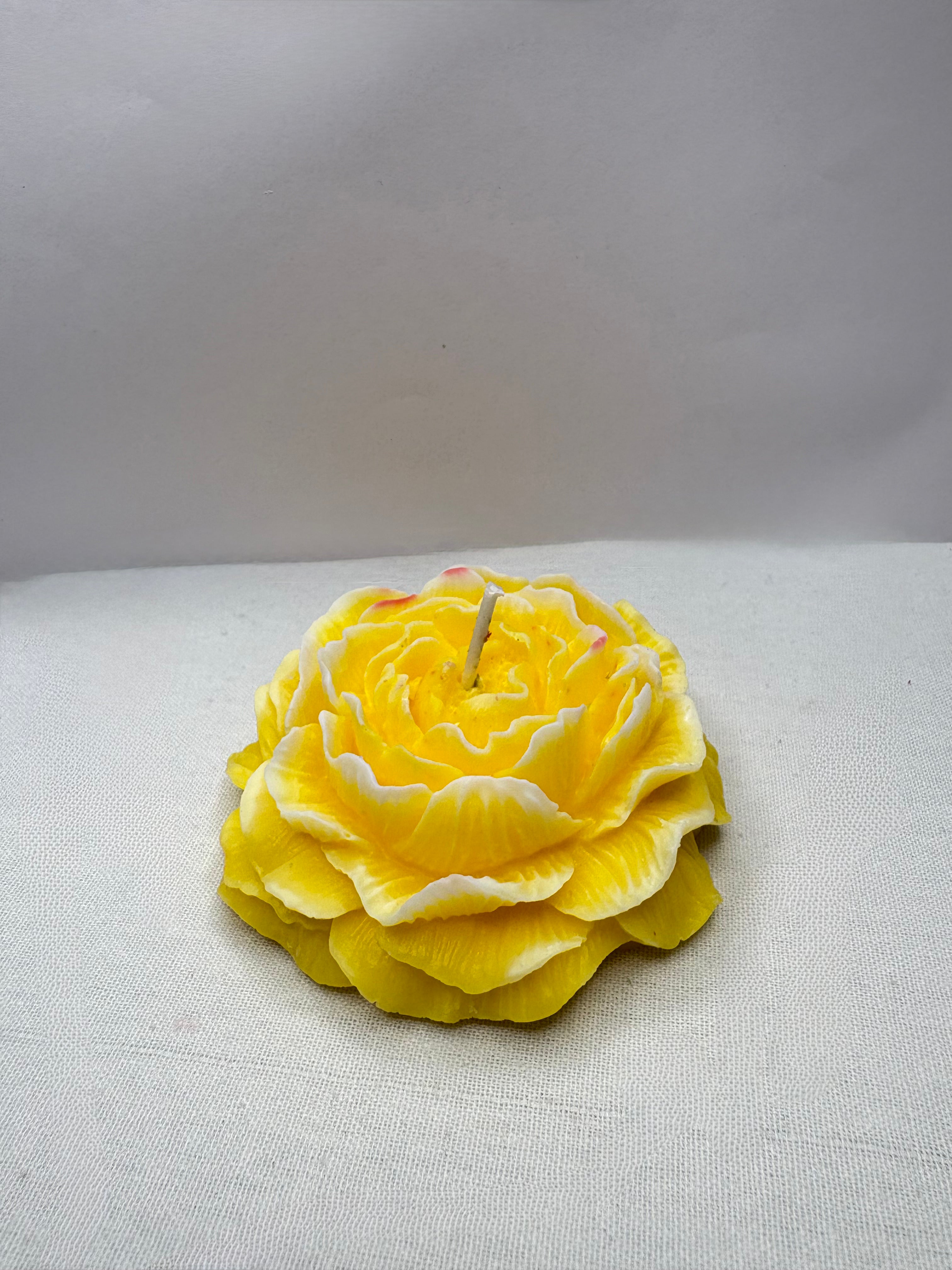 Petal Rose Candle